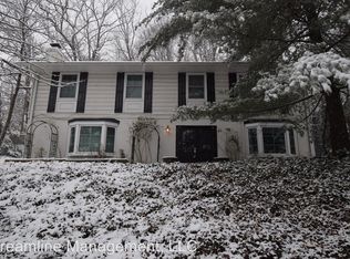 2643 S Arlington Ridge Rd, Arlington, VA 22202