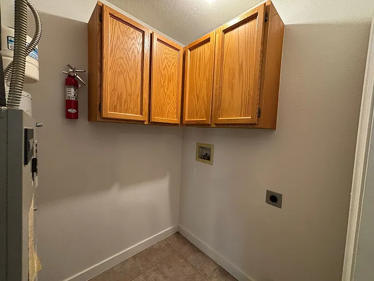 696 N 600 W #B — Photo 20