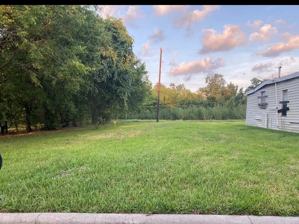 0 McLeary St, Houston, TX 77020