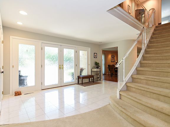 3rd image of 2063 Burr Oaks Ln