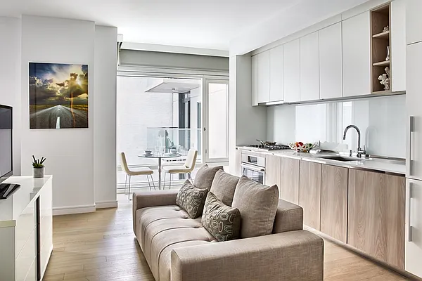 Rented by The Moinian Group | media 13