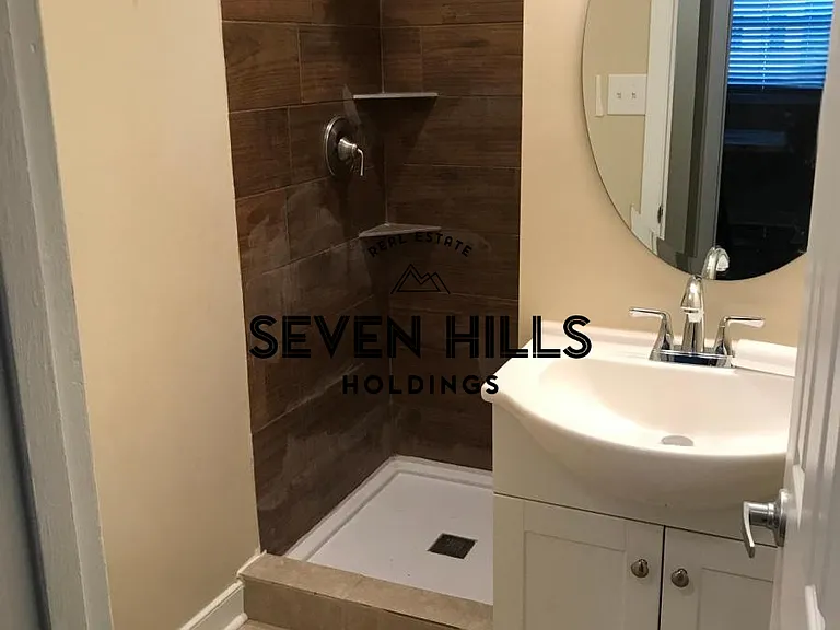 1022 N Harrison St — Photo 10