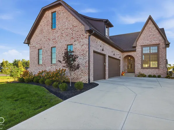 3588 Marketplace Ct, Zionsville, IN 46077