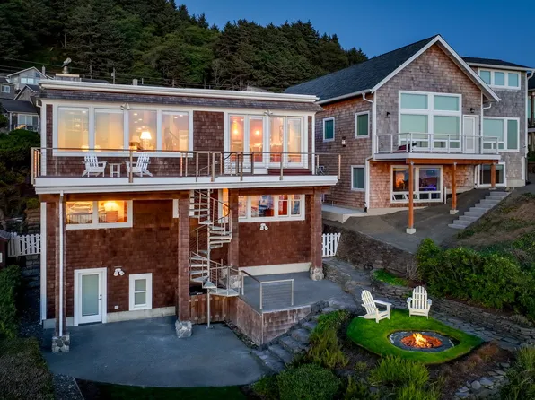 1880 Pacific St, Cannon Beach, OR 97110