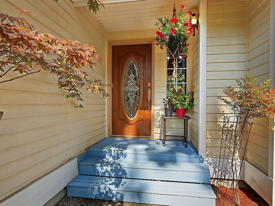 1st image of 23022 NE 21st St
