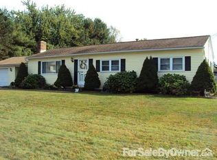 221 Harness Dr, Southington, CT 06489