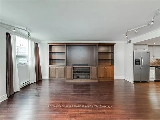 71 Charles St E #Penthouse 1605 — Photo 8