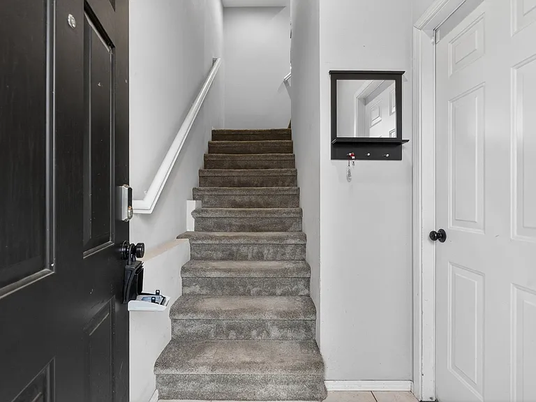 6170 SE Lake Rd — Photo 2