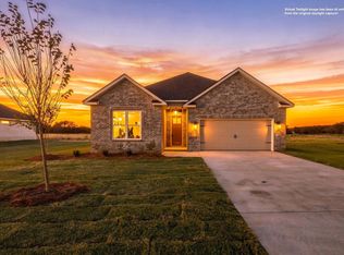 215 Farmland Cir, Perry, GA 31069