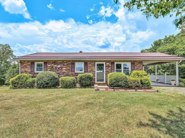 919 Sago Rd, Penhook, VA 24137