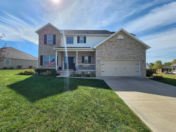 222 Quail Hollow Dr, Brookville, OH 45309