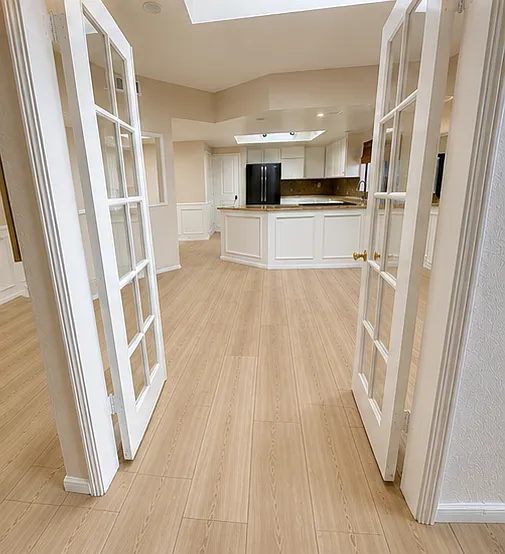 separate dinning room off kitchen
