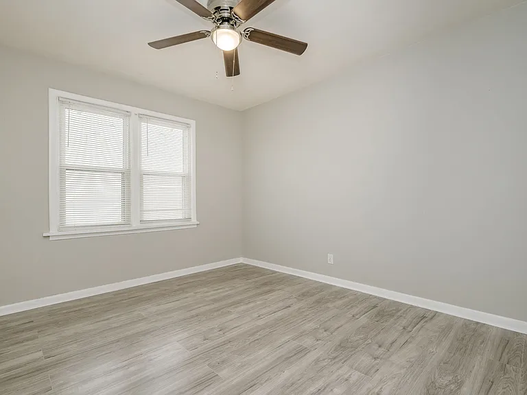 2304 SW 8th Ave #3 — Photo 9