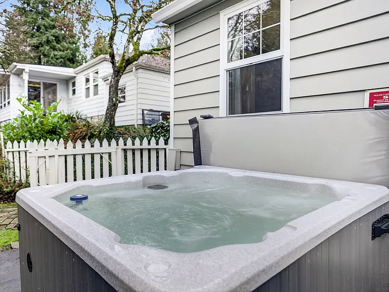 4821 SW 31st Dr — Photo 29
