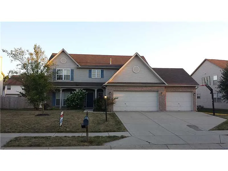 12747 Briarhill Dr photo 1