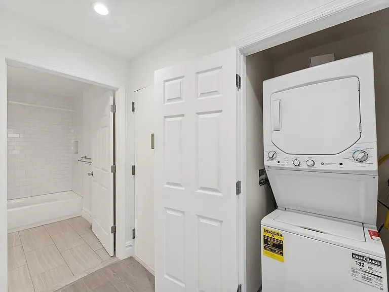 135-46 Grand Central Pkwy #4A — Photo 11