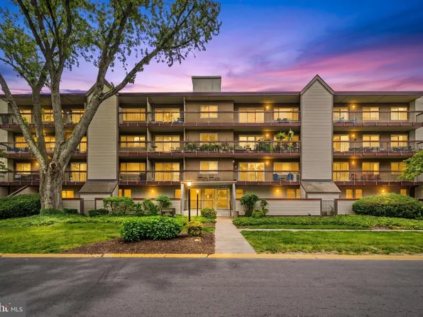 7400 Lakeview Dr #N404, Bethesda, MD 20817