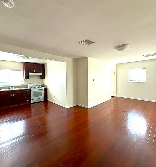 4343 W 4th St — Photo 1