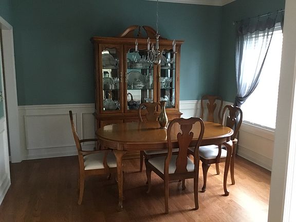 Formal dining room