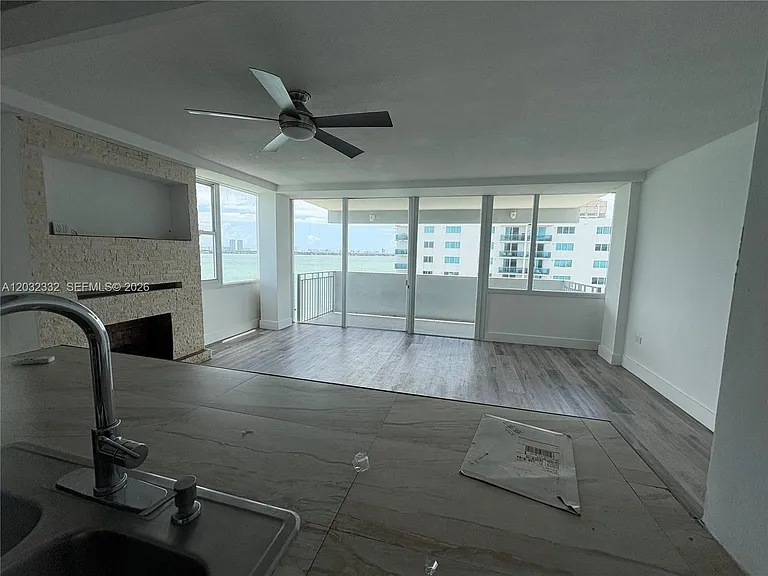 7545 E Treasure Dr #9H — Photo 24