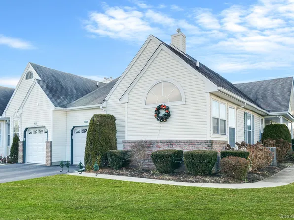 2101 Nicole Drive, Port Jefferson Station, NY 11776