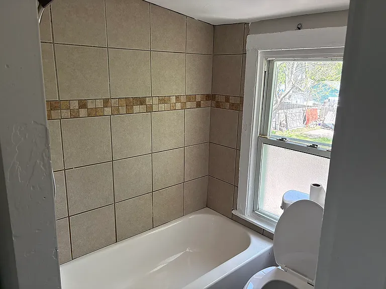 125 Shelton Ave #2 — Photo 11