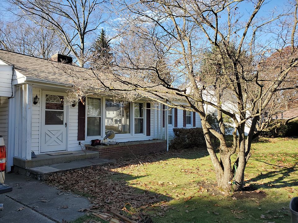 1st image of 1522 S Lincoln St