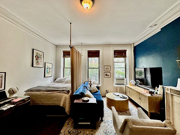 2nd image of 235 E 62nd St APT 3F