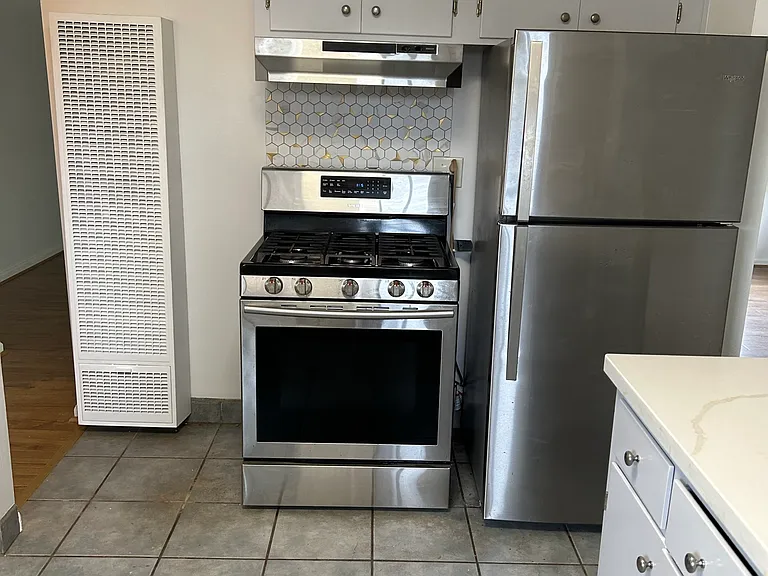 313 Lakeview Rd — Photo 5
