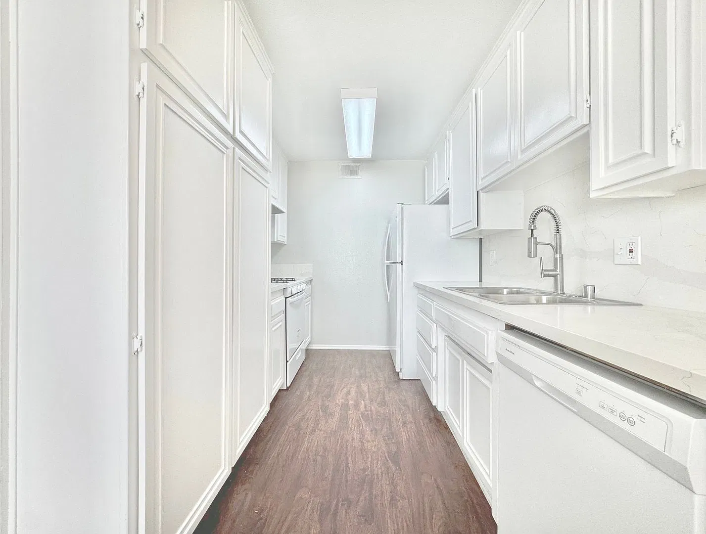 14455 Dickens St — Photo 2