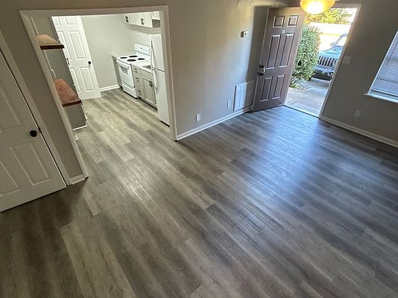 5th image of 33 Sunrise Ln #67