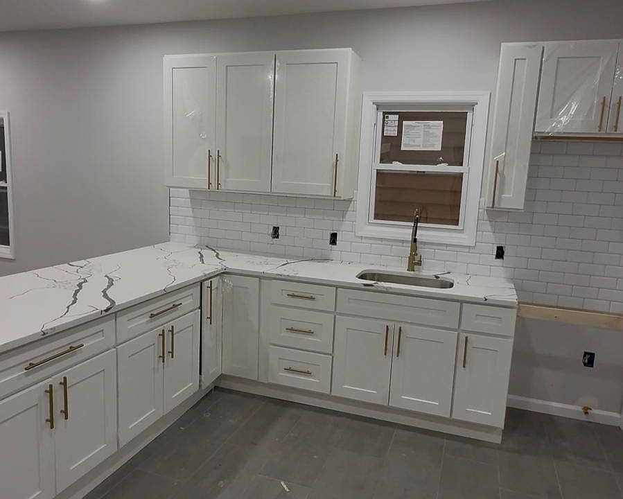 1st image of 478 E 18th St Floor 2