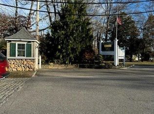 23 Roosevelt Blvd, East Patchogue, NY 11772