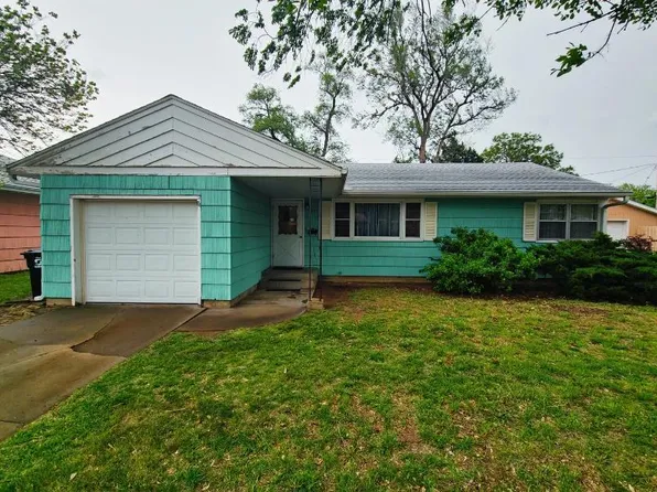 1937 Simmons St, Salina, KS 67401