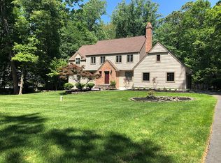 59 Blackbriar Dr, Colts Neck, NJ 07722