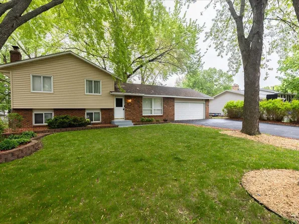 10204 Valley Forge Ln N, Maple Grove, MN 55369