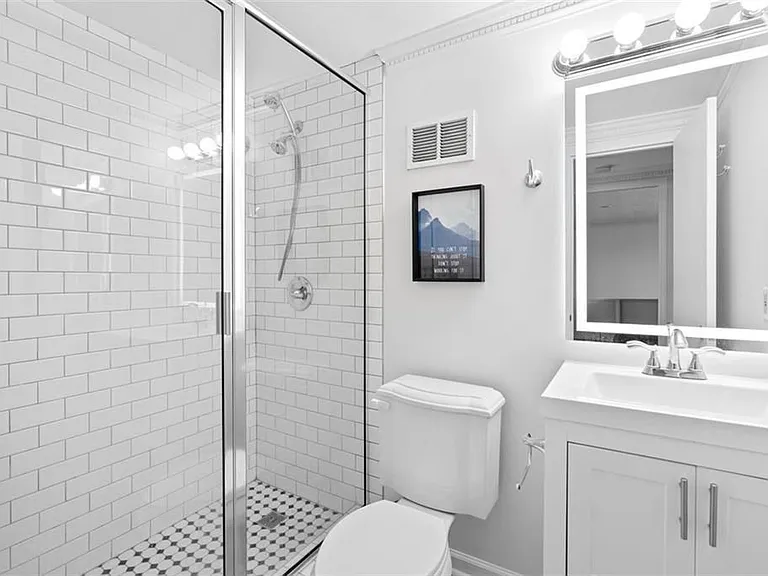 2965 Pharr Ct S #817 — Photo 9