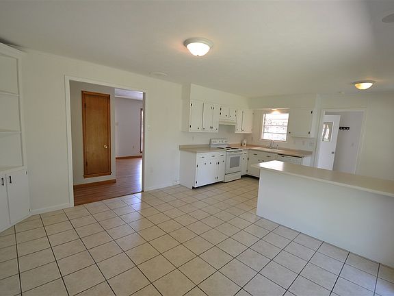 4th image of 7247 N Juana Dr