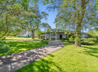330 Landis Ln, Deerfield, IL