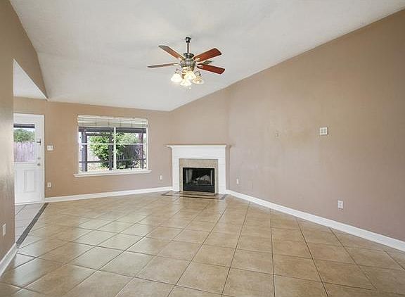 3rd image of 2808 W Friendship Dr