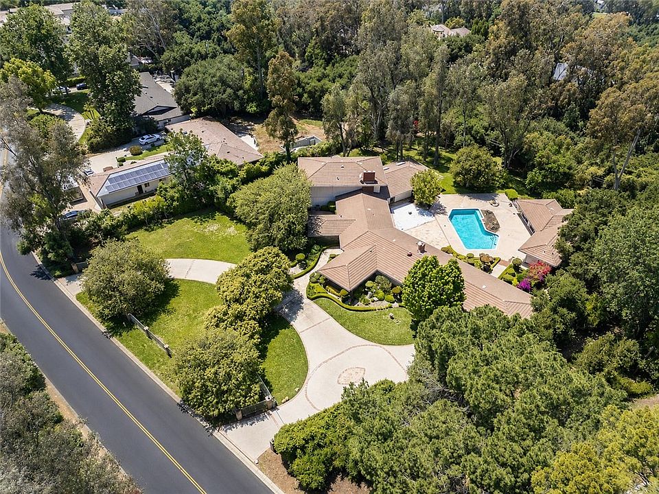 1st image of 20827 E Mesarica Rd