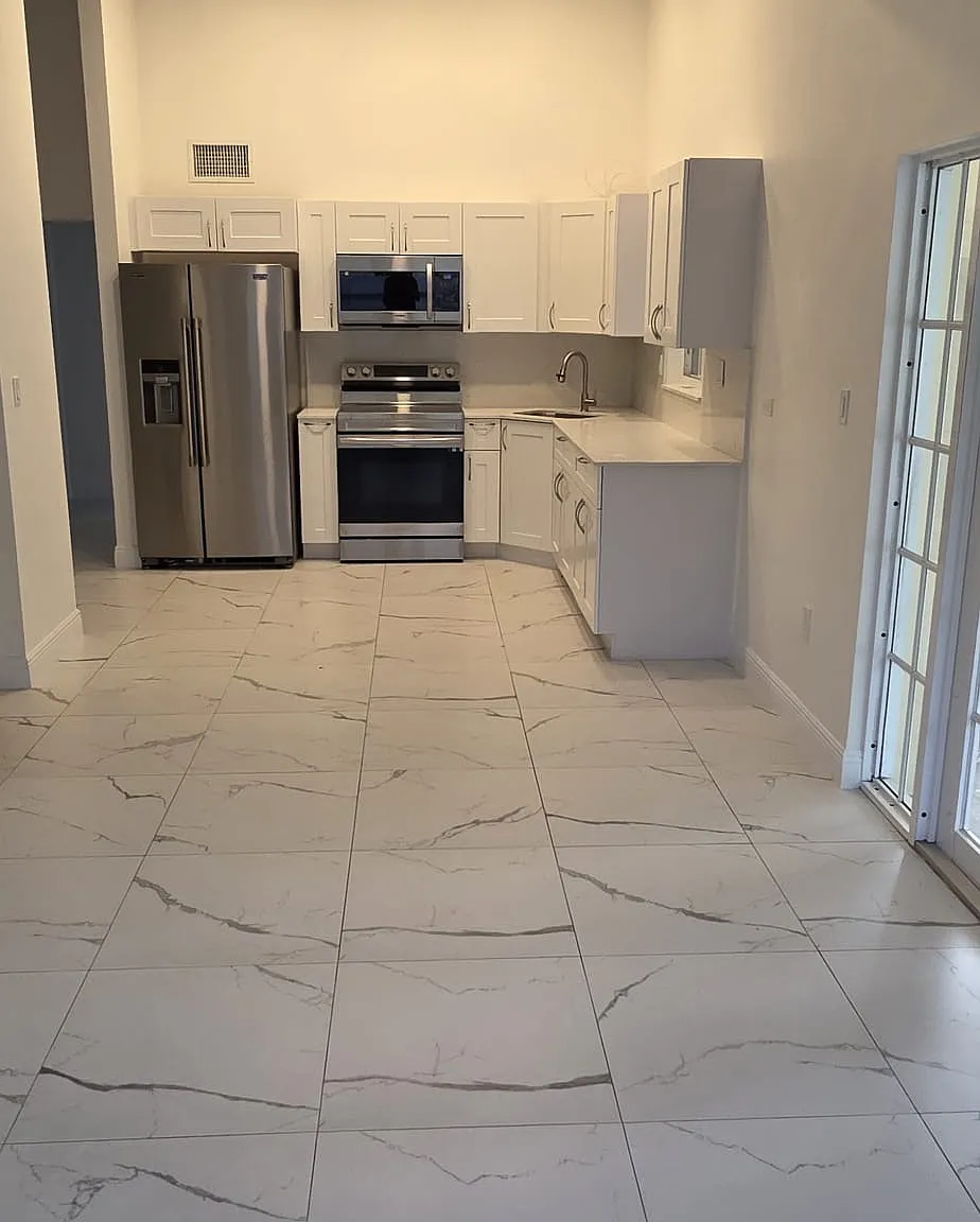 2 bed, 1005 sqft, $2,800 — Photo 1
