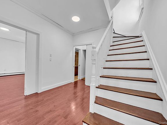 5th image of 38 Trinity Place