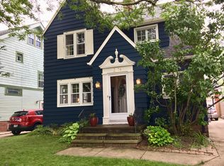2174 McKinley Ave, Lakewood, OH 44107