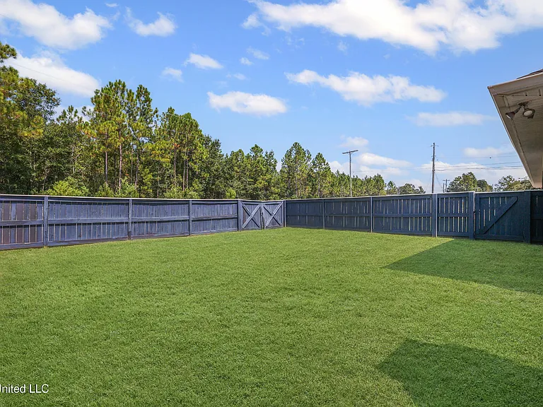 15301 Parker Rd — Photo 55