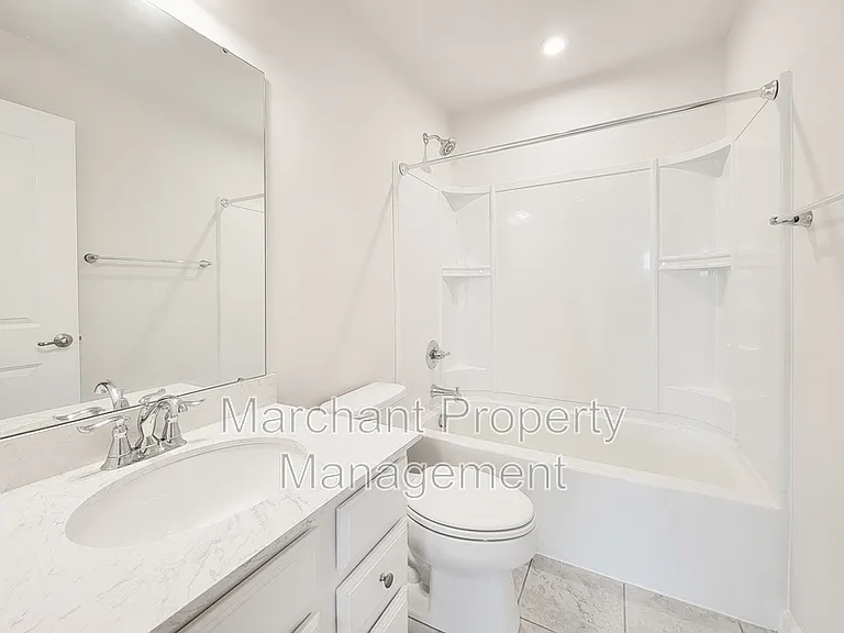111 Marthawood Ln — Photo 30