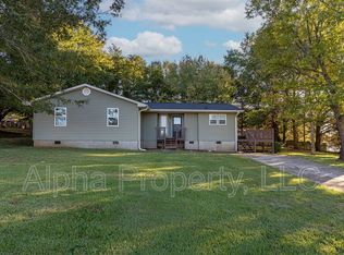 2 Bubbling Creek Dr, Travelers Rest, SC 29690