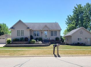501 South St, Urbana, IA 52345