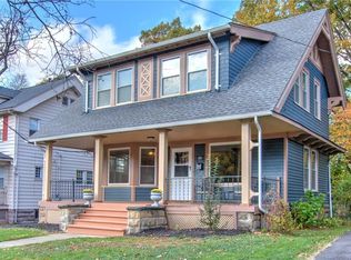 2917 Hampshire Rd, Cleveland Heights, OH 44118