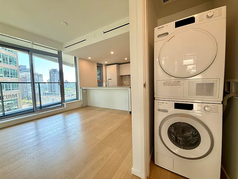 889 Pacific St #1107 — Photo 12
